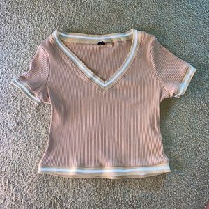 V-neck camel top 🧸